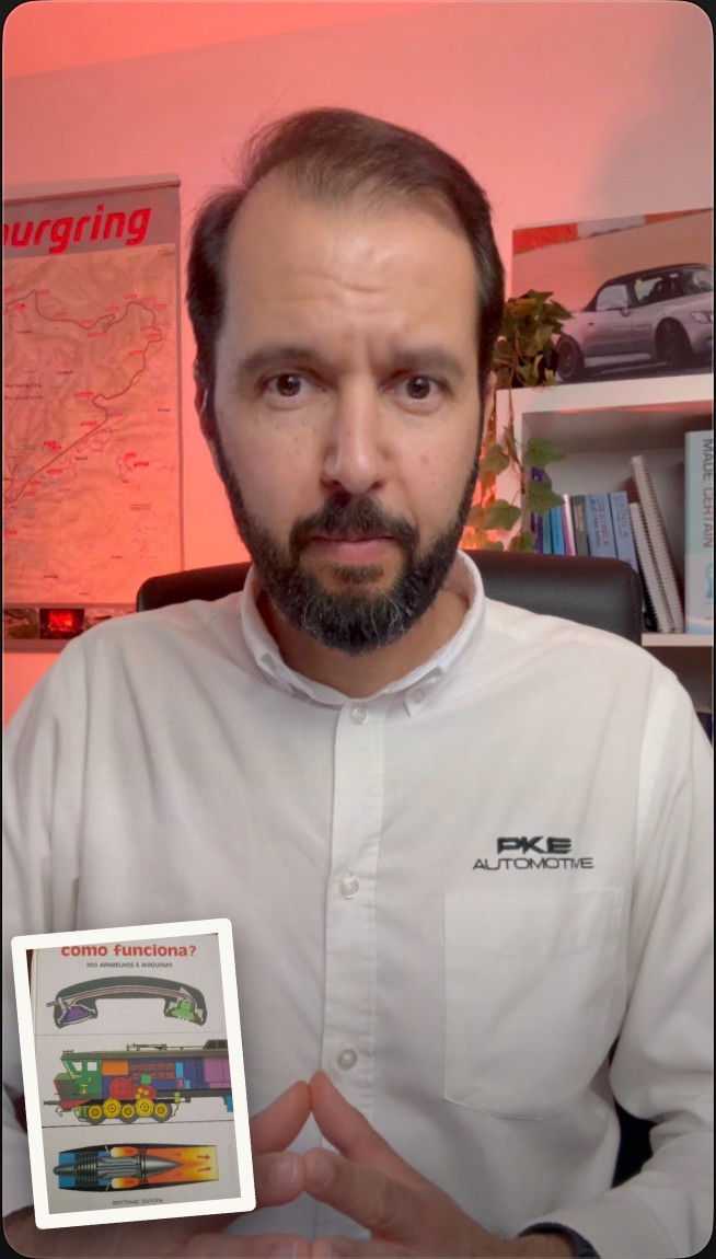 Eng. Nuno Zeferino, fundador da PKE, com o livro Como Funciona?