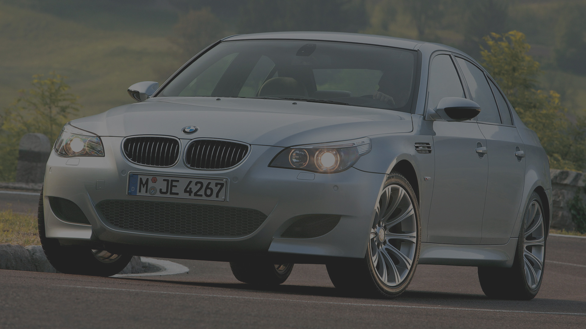 BMW M5 (2003–2010)