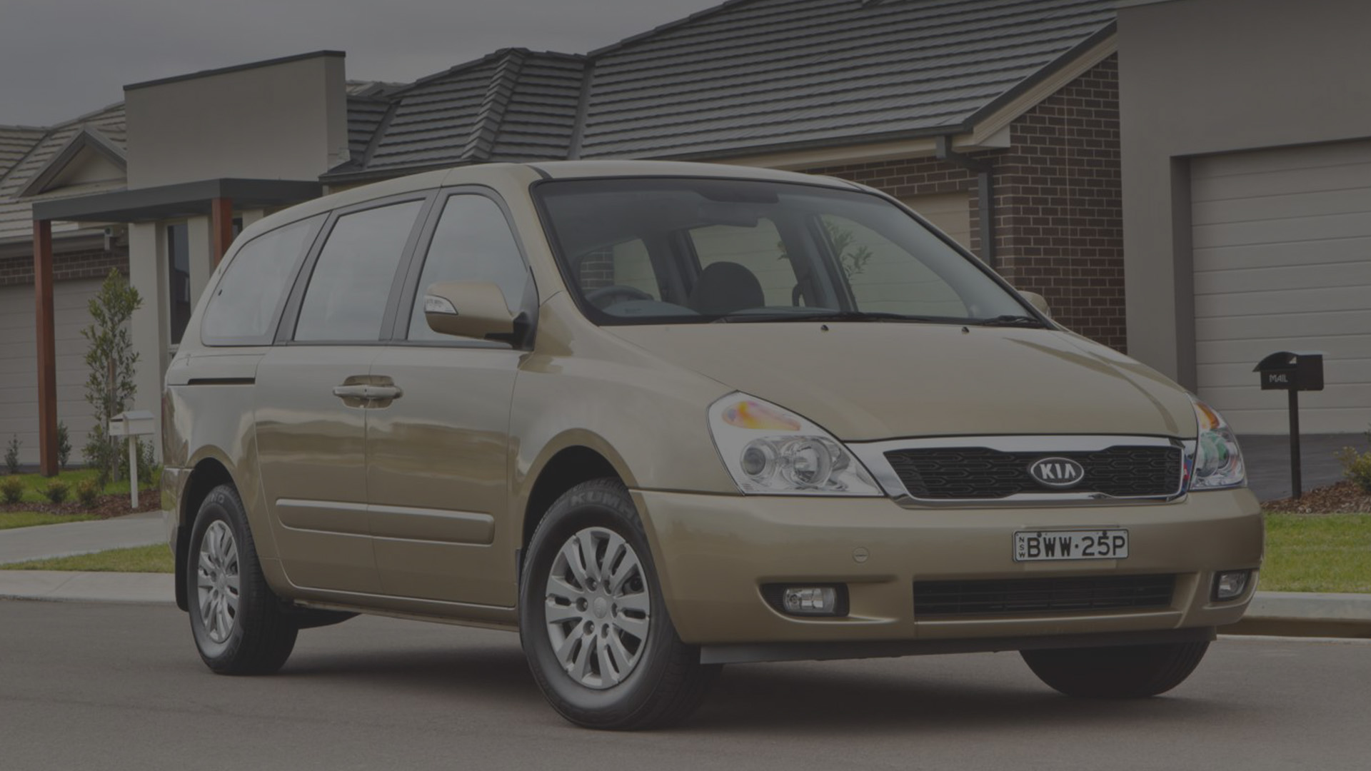 Kia Carnival (2008–presente)