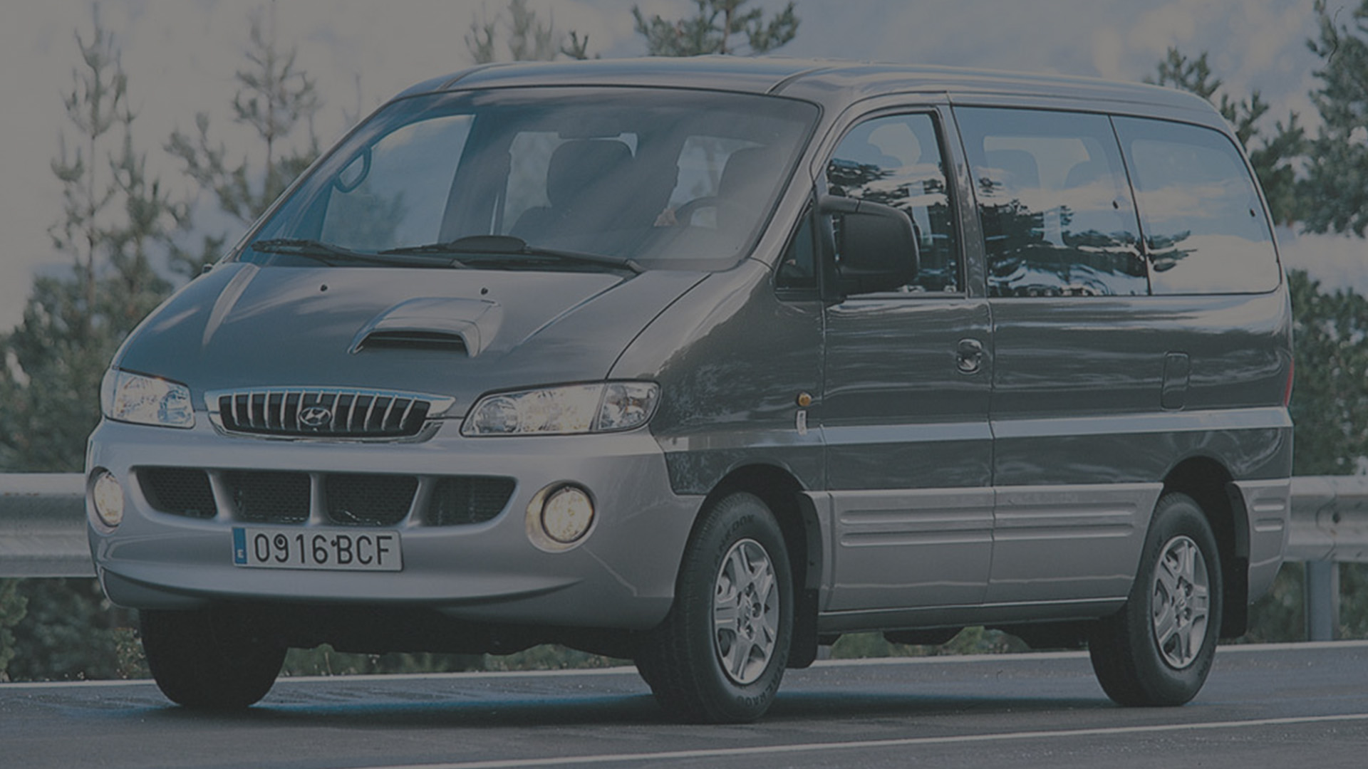 Hyundai Starex (1997–2007)