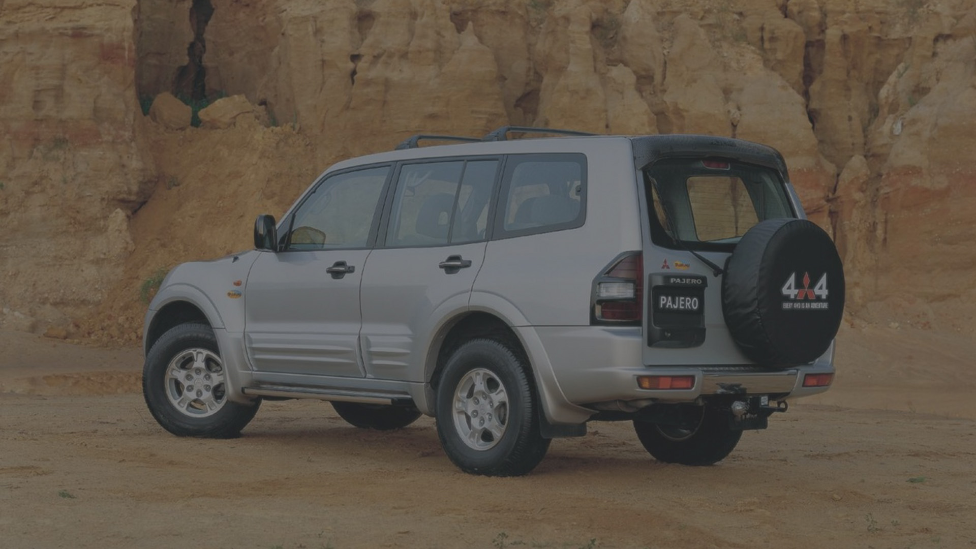 Mitsubishi Pajero (2000–2006)