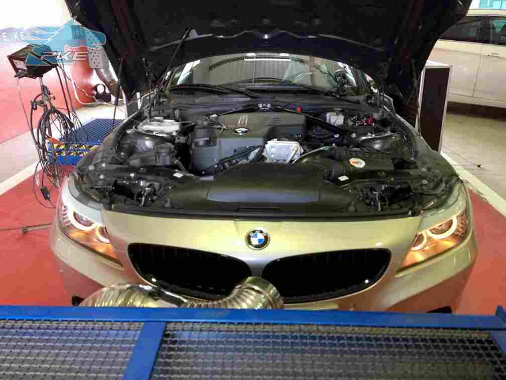 PKE SuperSPORT em BMW Z4 2.0i 184cv – 2012