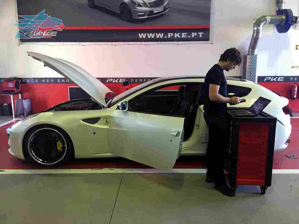 PKE SuperSPORT em Ferrari FF 6.2 V12 660cv