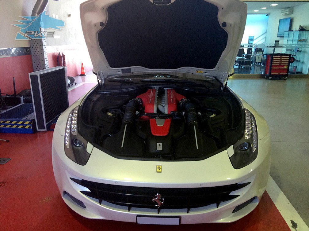 PKE SuperSPORT em Ferrari FF 6.2 V12 660cv