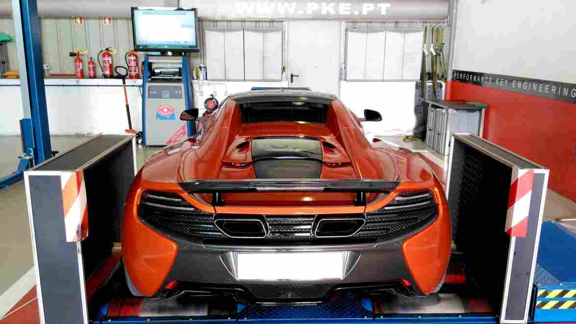 PKE SuperSPORT em McLaren 650S 3.8T 650cv – 2014