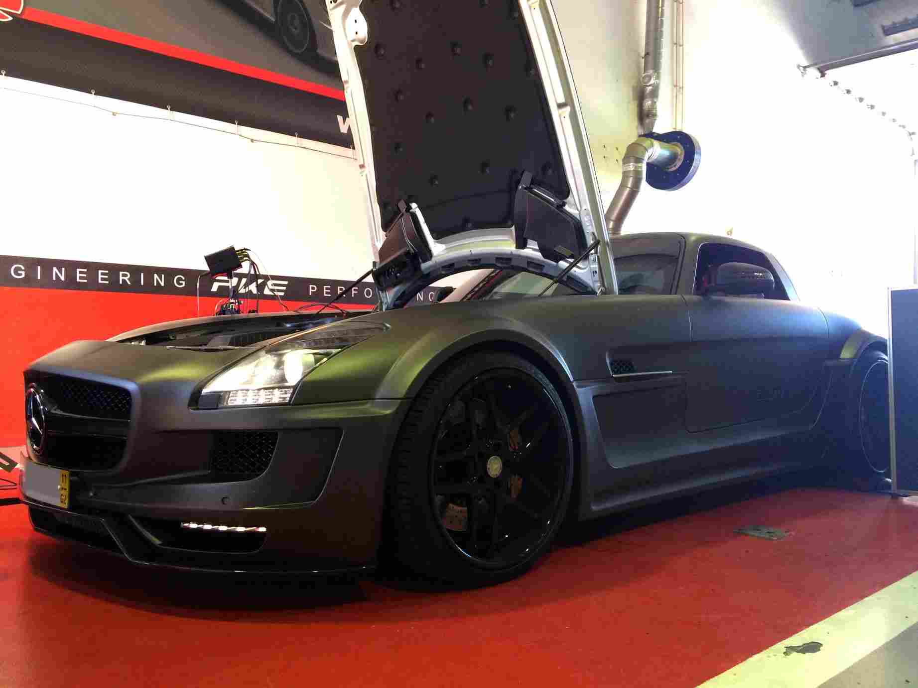 PKE SuperSPORT em Mercedes SLS 63 AMG 571cv – 2011