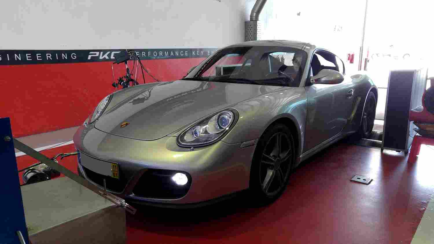 PKE SuperSPORT em Porsche Cayman 2.9 DFI 265cv – 2011