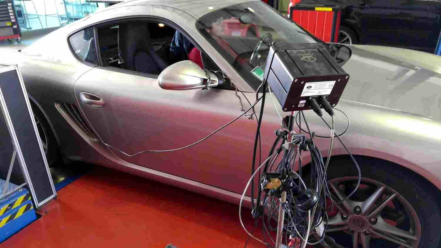 PKE SuperSPORT em Porsche Cayman 2.9 DFI 265cv – 2011