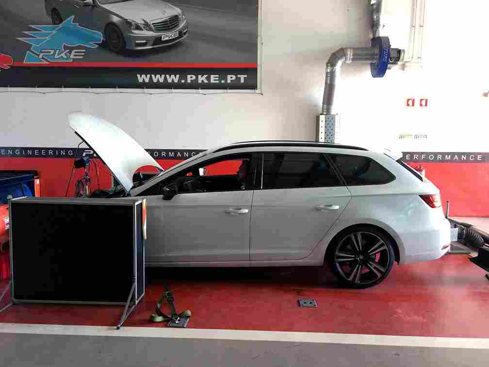 PKE SuperSPORT+ e componentes APR em Seat Leon Cupra 2.0 TSI 290cv – 2016