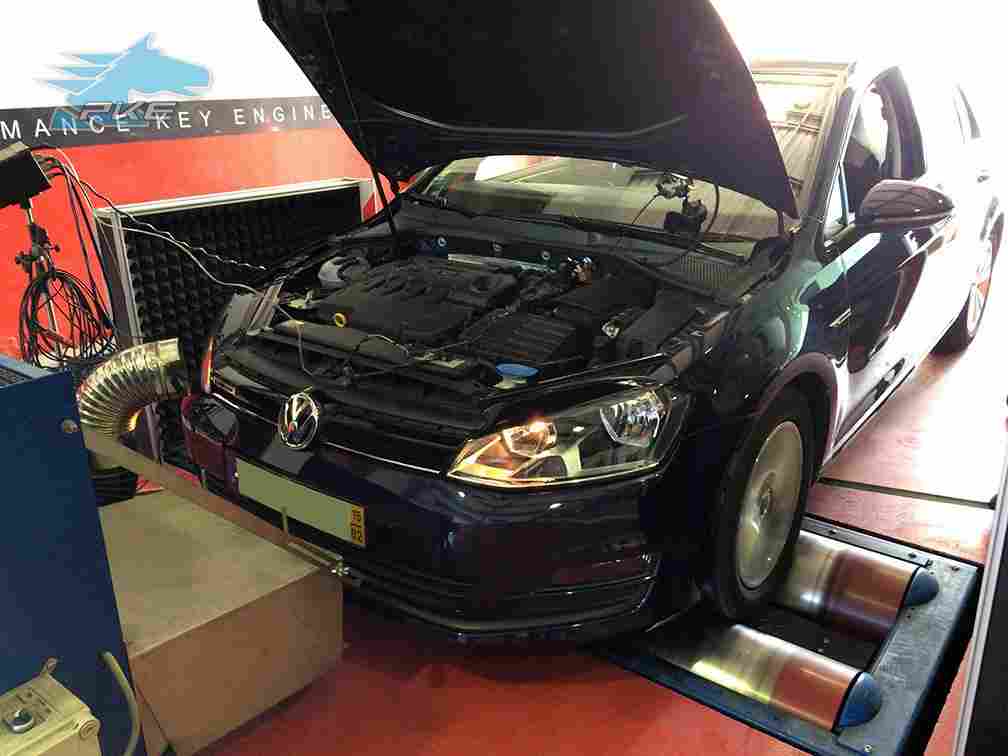 PKE SuperSPORT em Volkswagen Golf 1.6 TDI 120cv – 2015